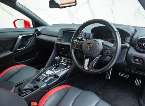 Nissan GT-R R35 TRACK EDITION 10