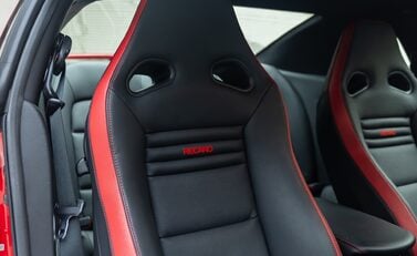 Nissan GT-R R35 TRACK EDITION 12