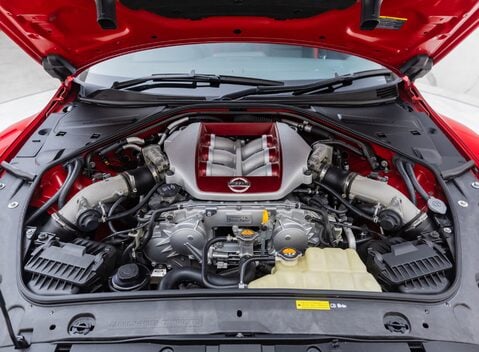 Nissan GT-R R35 TRACK EDITION 38