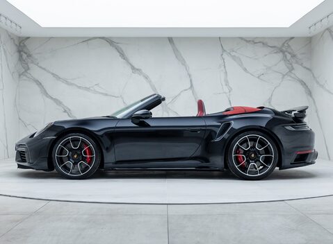 Porsche 911 Turbo Cabriolet (992) 6