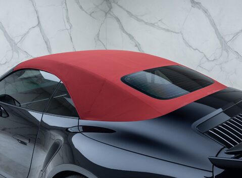 Porsche 911 Turbo Cabriolet (992) 36