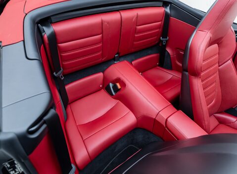 Porsche 911 Turbo Cabriolet (992) 19