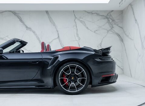 Porsche 911 Turbo Cabriolet (992) 39