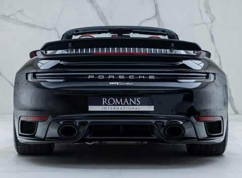 Porsche 911 Turbo Cabriolet (992) 11