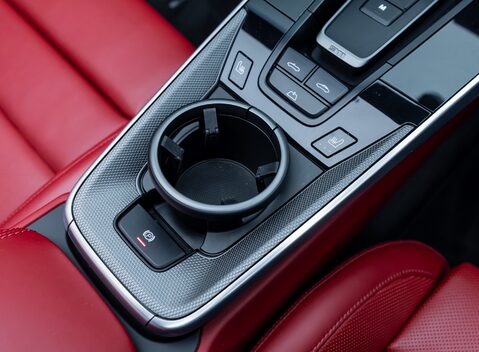 Porsche 911 Turbo Cabriolet (992) 28