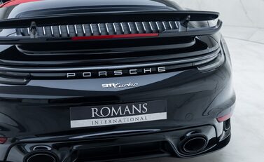 Porsche 911 Turbo Cabriolet (992) 33