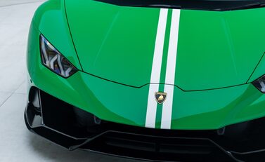 Lamborghini Huracan LP 640-4 EVO SPYDER 60th Anniversary Edition 39
