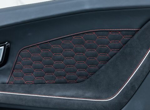 Lamborghini Huracan LP 640-4 EVO SPYDER 60th Anniversary Edition 36