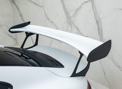 Porsche 911 GT3 RS (991.2) 37