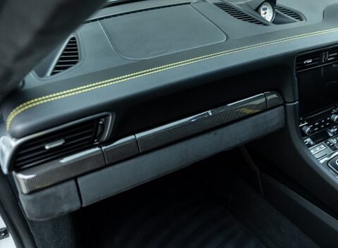 Porsche 911 GT3 RS (991.2) 22