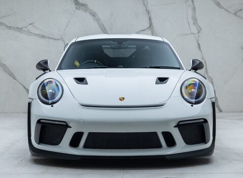 Porsche 911 GT3 RS (991.2) 7