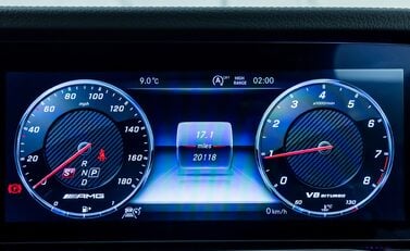 Mercedes-Benz G Class AMG G 63 22