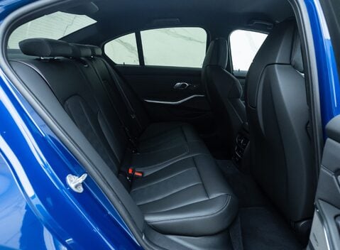 BMW M3 COMPETITION M XDRIVE 19