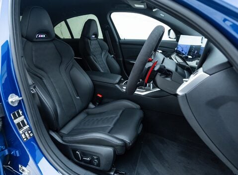 BMW M3 COMPETITION M XDRIVE 13