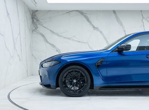 BMW M3 COMPETITION M XDRIVE 32