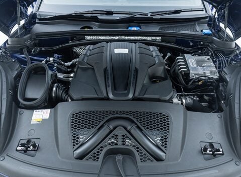 Porsche Macan GTS 34