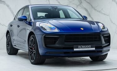 Porsche Macan GTS 9