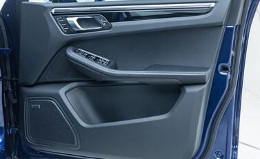 Porsche Macan GTS 25