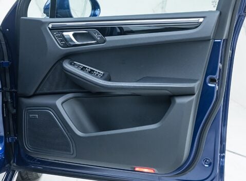 Porsche Macan GTS 25