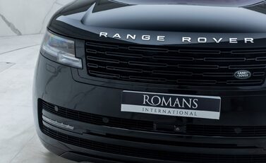 Land Rover Range Rover D350 AUTOBIOGRAPHY LWB 32