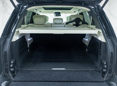 Land Rover Range Rover D350 AUTOBIOGRAPHY LWB 37