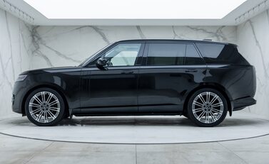 Land Rover Range Rover D350 AUTOBIOGRAPHY LWB 4