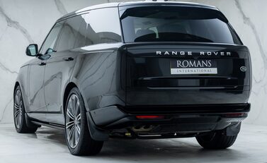 Land Rover Range Rover D350 AUTOBIOGRAPHY LWB 9