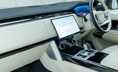 Land Rover Range Rover D350 AUTOBIOGRAPHY LWB 20