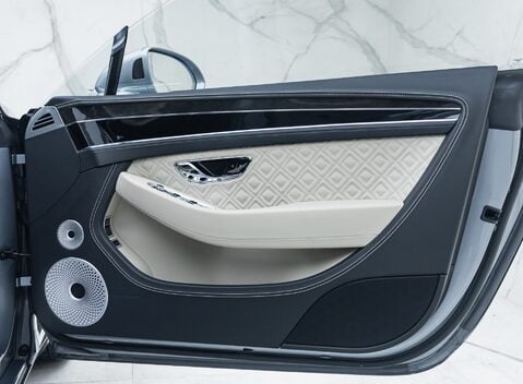 Bentley Continental GT W12 31