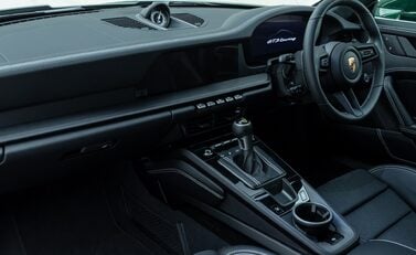 Porsche 911 GT3 TOURING (992.2) 15