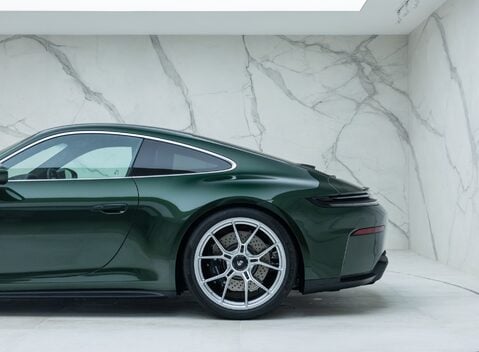 Porsche 911 GT3 TOURING (992.2) 36