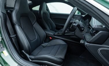 Porsche 911 GT3 TOURING (992.2) 11