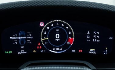 Porsche 911 GT3 TOURING (992.2) 16