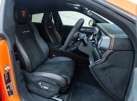 Lamborghini Urus PERFORMANTE 14