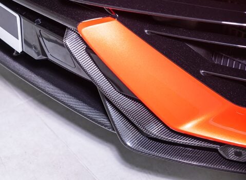 Lamborghini Urus PERFORMANTE 33