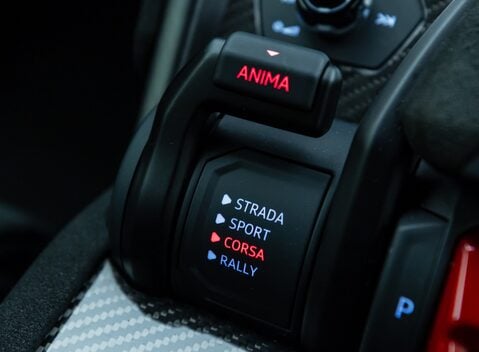 Lamborghini Urus PERFORMANTE 27