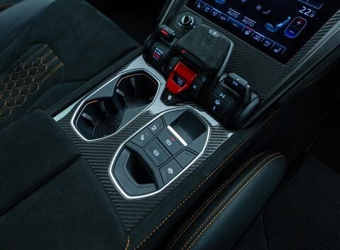 Lamborghini Urus PERFORMANTE 26