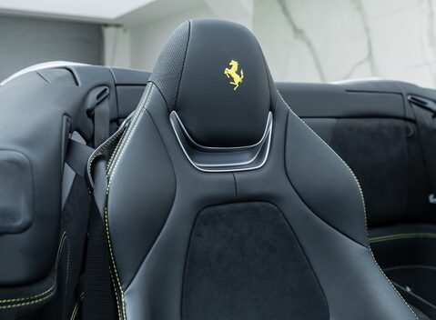 Ferrari Portofino M 18