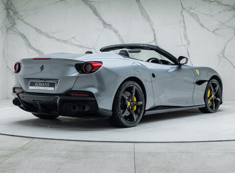 Ferrari Portofino M 9