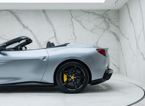 Ferrari Portofino M 43