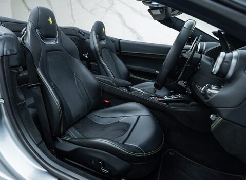 Ferrari Portofino M 17