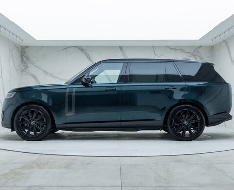 Land Rover Range Rover P440e AUTOBIOGRAPHY LWB