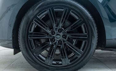 Land Rover Range Rover P440e AUTOBIOGRAPHY LWB 33