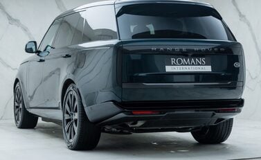 Land Rover Range Rover P440e AUTOBIOGRAPHY LWB 10