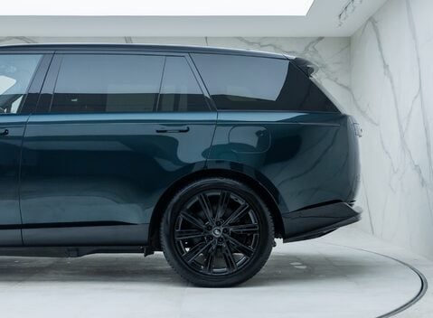 Land Rover Range Rover P440e AUTOBIOGRAPHY LWB 39