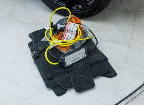 Land Rover Range Rover P440e AUTOBIOGRAPHY LWB 37