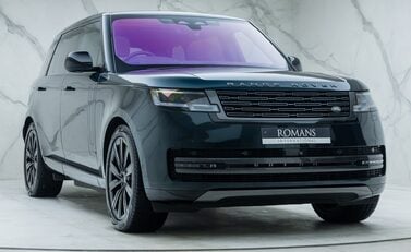 Land Rover Range Rover P440e AUTOBIOGRAPHY LWB 9
