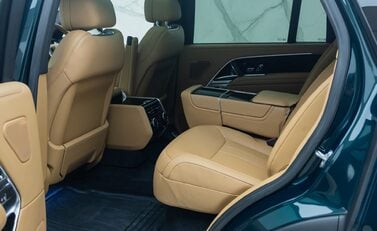 Land Rover Range Rover P440e AUTOBIOGRAPHY LWB 21