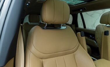 Land Rover Range Rover P440e AUTOBIOGRAPHY LWB 15