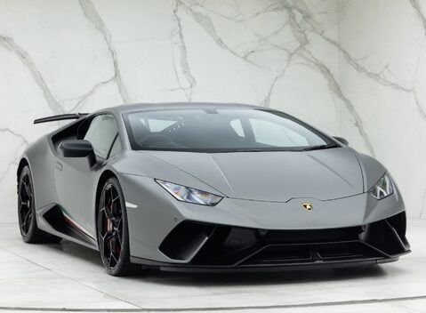 Lamborghini Huracan LP 640-4 PERFORMANTE 6